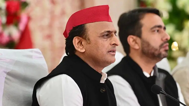 SP supremo Akhilesh Yadav