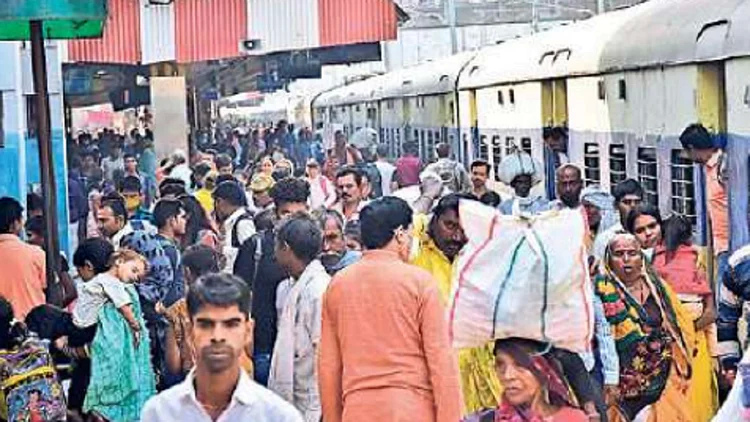 Four months later, Diwali and Chhath, but no seats in trains coming from Delhi Mumbai to Bihar