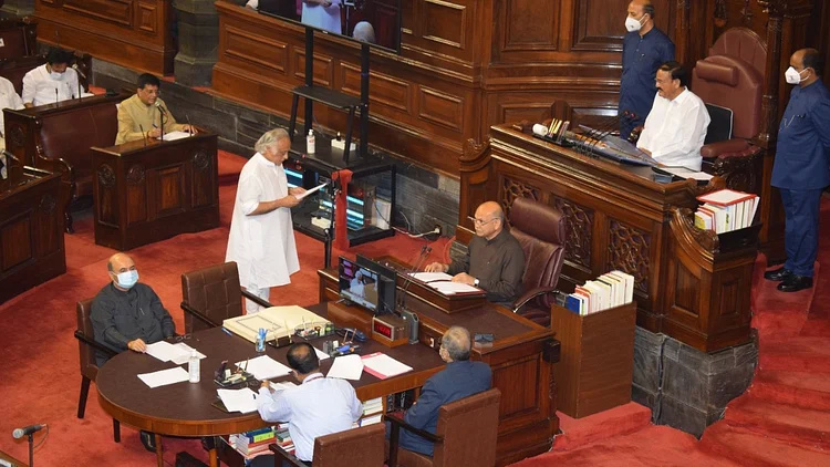 27 out of 57 newly elected Rajya Sabha MPs took oath, M Venkaiah Naidu gave this advice to the members