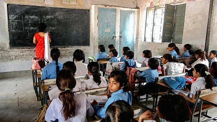No permanent teachers will be left in government schools till 2030, 10 teachers are retiring daily