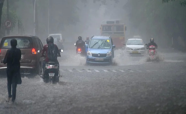 Bihar Weather: Monsoon active in Bihar, rain in 17 districts including Patna, relief to people from humidity