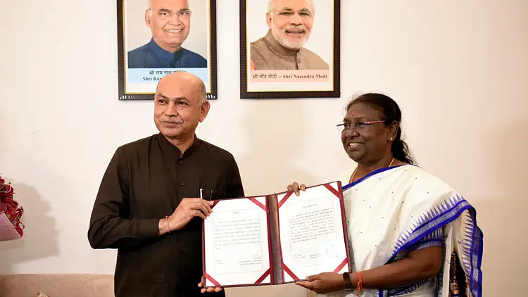 President Election Result 2022: Election Commission will issue election certificate to Draupadi Murmu today