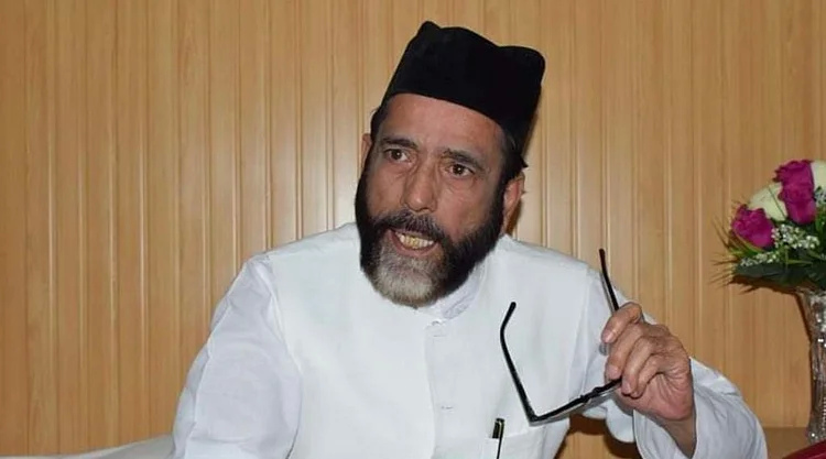 Nitin Gadkari and CM Yogi are the first choice for the post of PM - Maulana Tauqir Raza gave a big statement