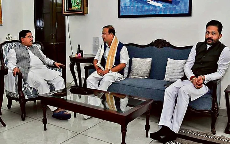 MLA Anoop Singh meeting with BJP leaders