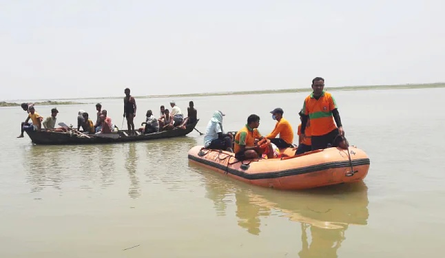 Two students drowned in river Ganga