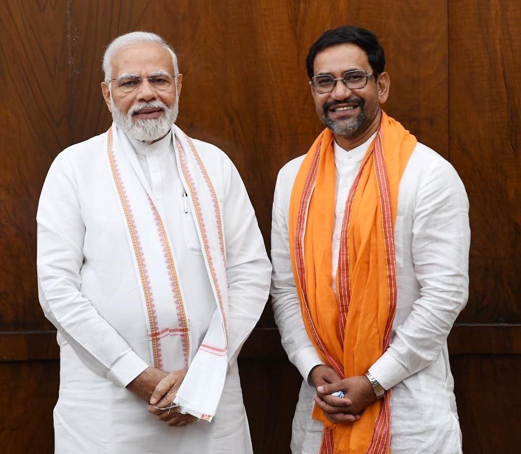 Dinesh Lal Yadav and PM Narendra Modi