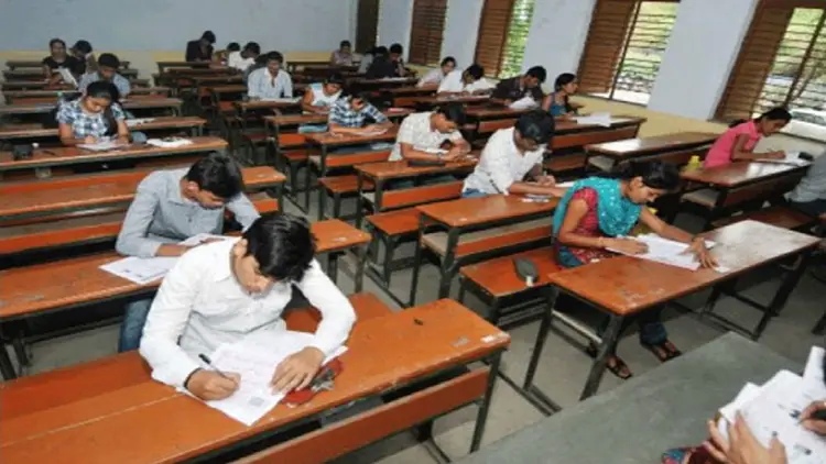 War Room will be built in Lucknow to check copying in UP, the salary of lecturers of Self Finance College will improve