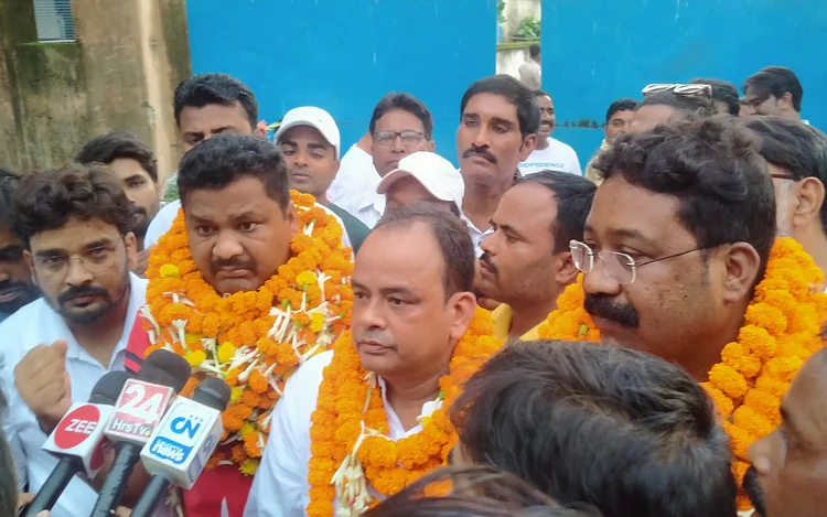 Kolkata cash scandal: 3 MLAs of Jharkhand Congress said - conspiracy happened with us