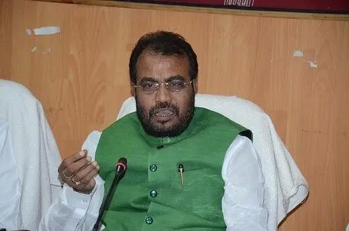 Shyam Rajak, who came out of the RJD meeting in anger, said - now only Lalu Prasad will decide