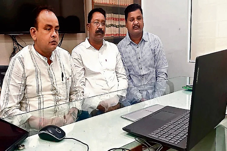 MLA cash case