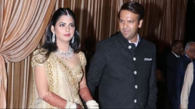 Isha Ambani: There is a good news in the Ambani family, Isha Ambani gave birth to twins