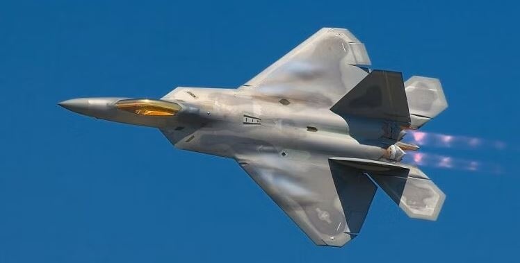 American fighter jets F 22