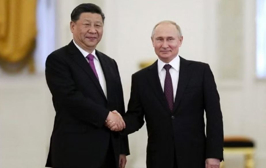 Vladimir Putin and Xi Jinping
