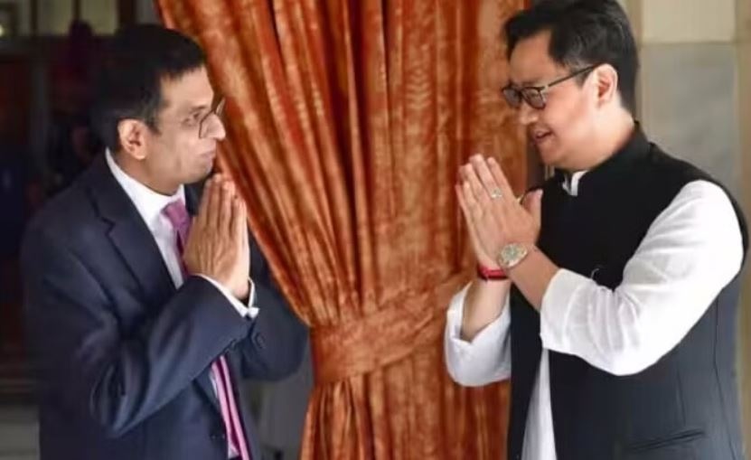 CJI DY Chandrachud, Kiren Rijiju