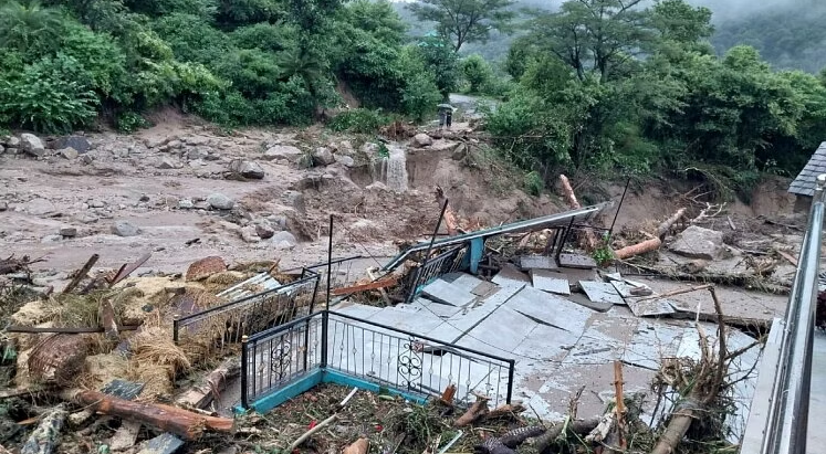 Cloud burst in Himachal Pradesh