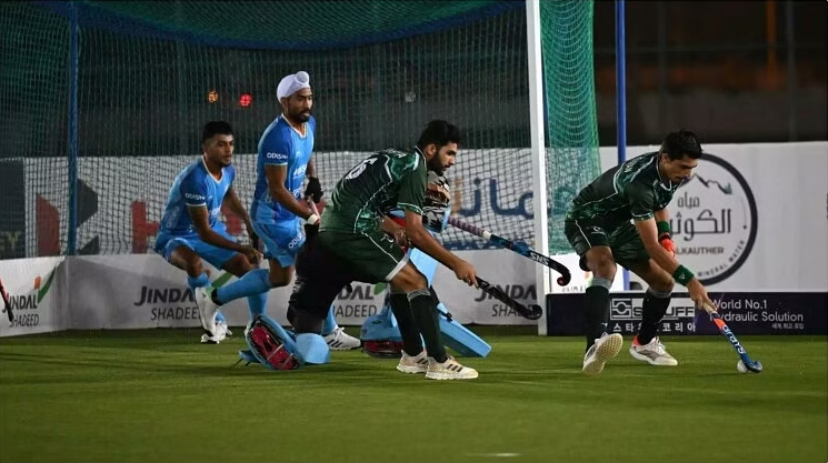 Pakistan beats India in Hockey