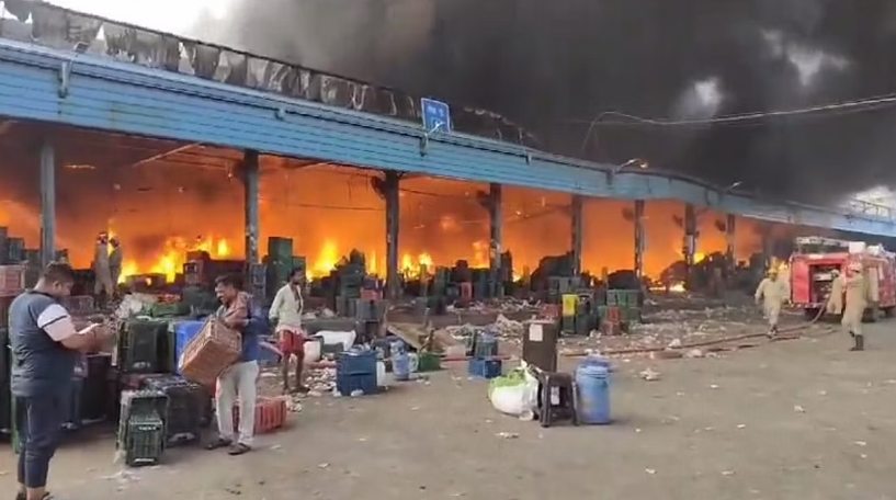 Delhi Azadpur Mandi Fire
