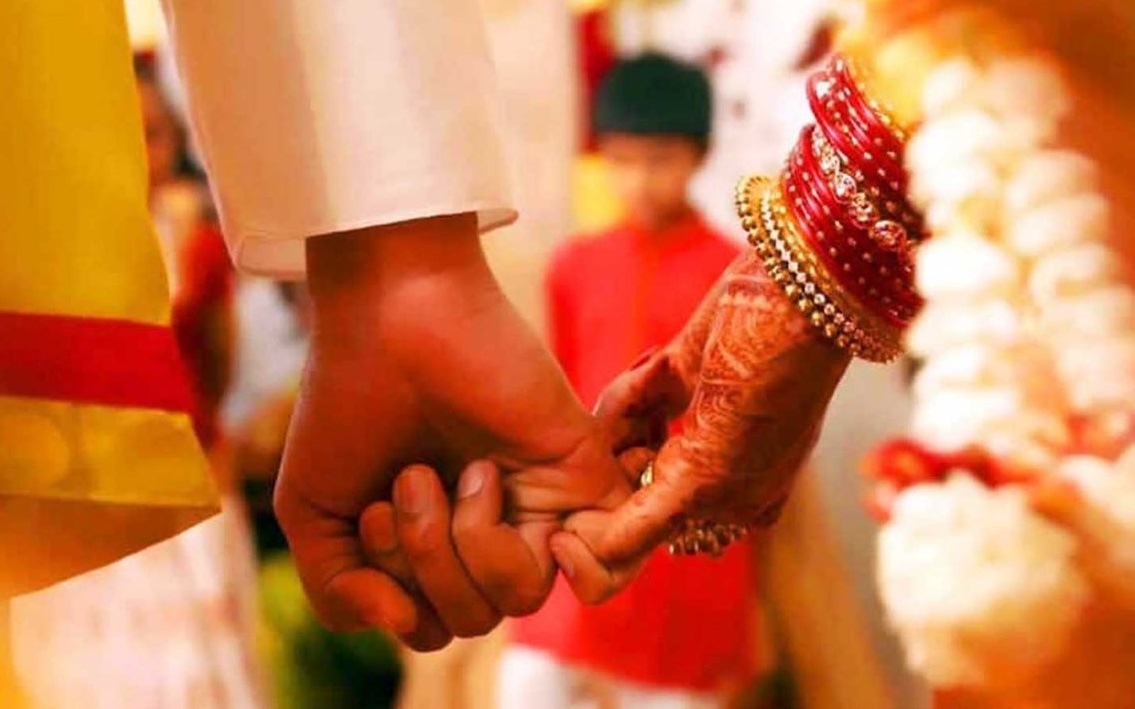 Allahabad High Court Kanyadan Not Mandatory for Valid Hindu Marriage Rules Bench