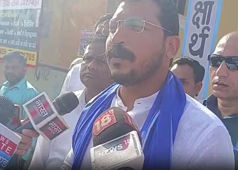 Azad Samaj Party Candidate Chandrashekhar Azad Raises Concerns Over EVM Malfunction
