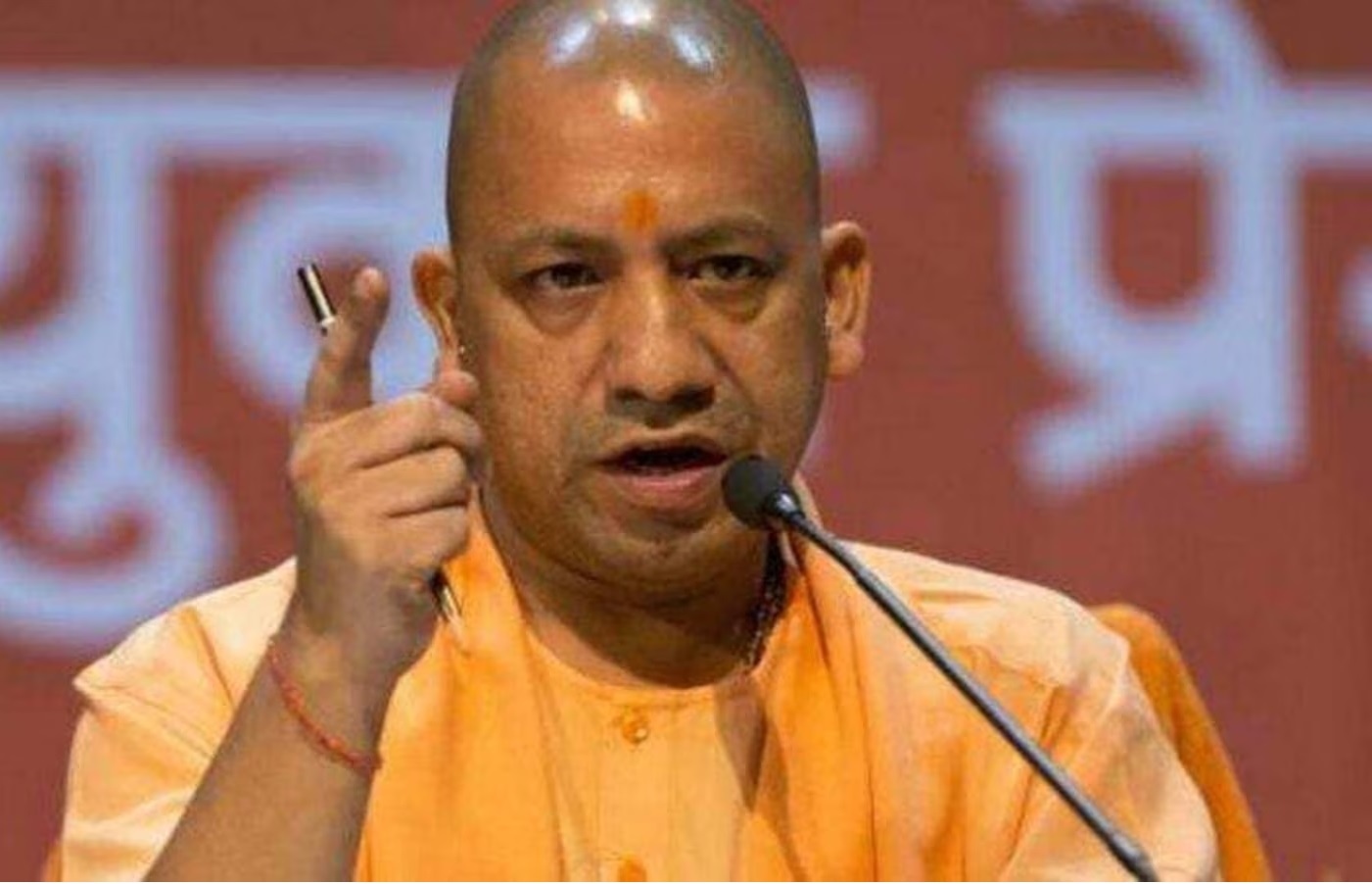 UP CM Emphasizes Timely and Accurate Electricity Bill Delivery