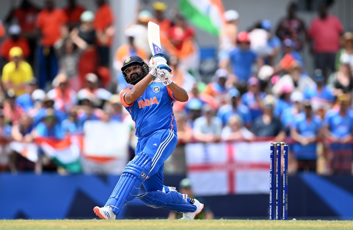 Sachin Tendulkar Praises Rohit Sharma Exceptional Batting Performance