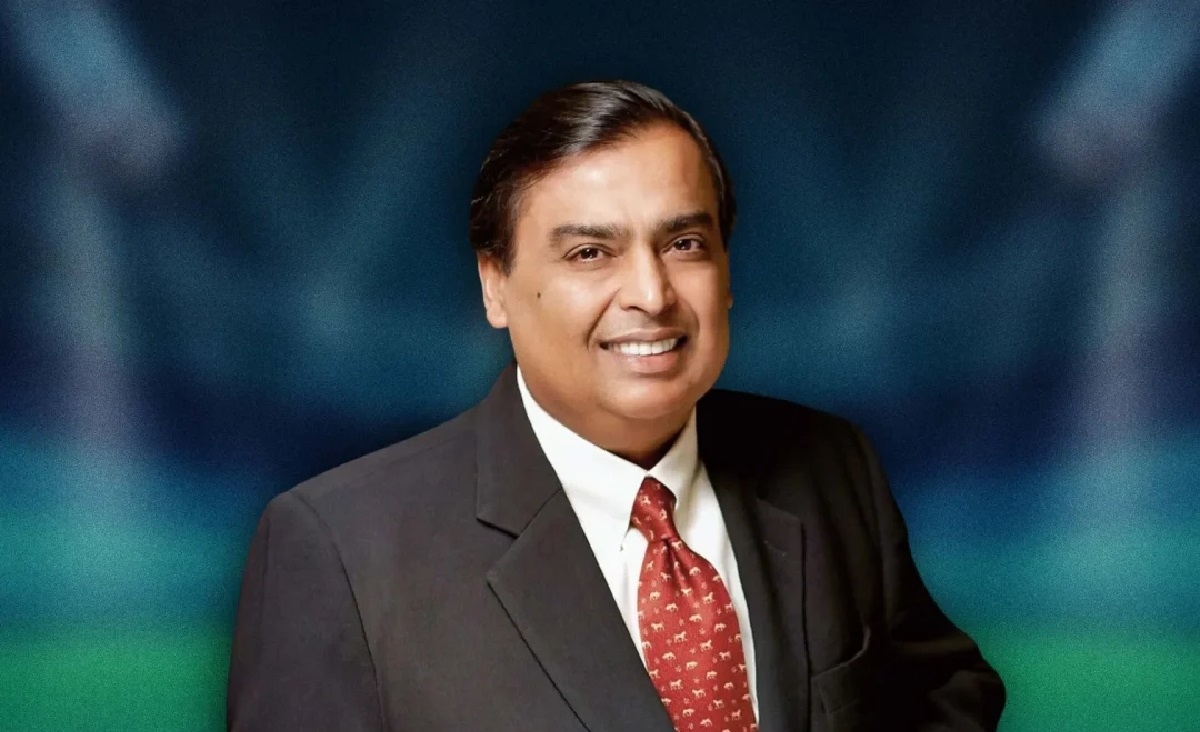 Industrialist Mukesh Ambani Leaves from 10 Janpath After Inviting Sonia Gandhi to Son Anant&rsquo;s Wedding