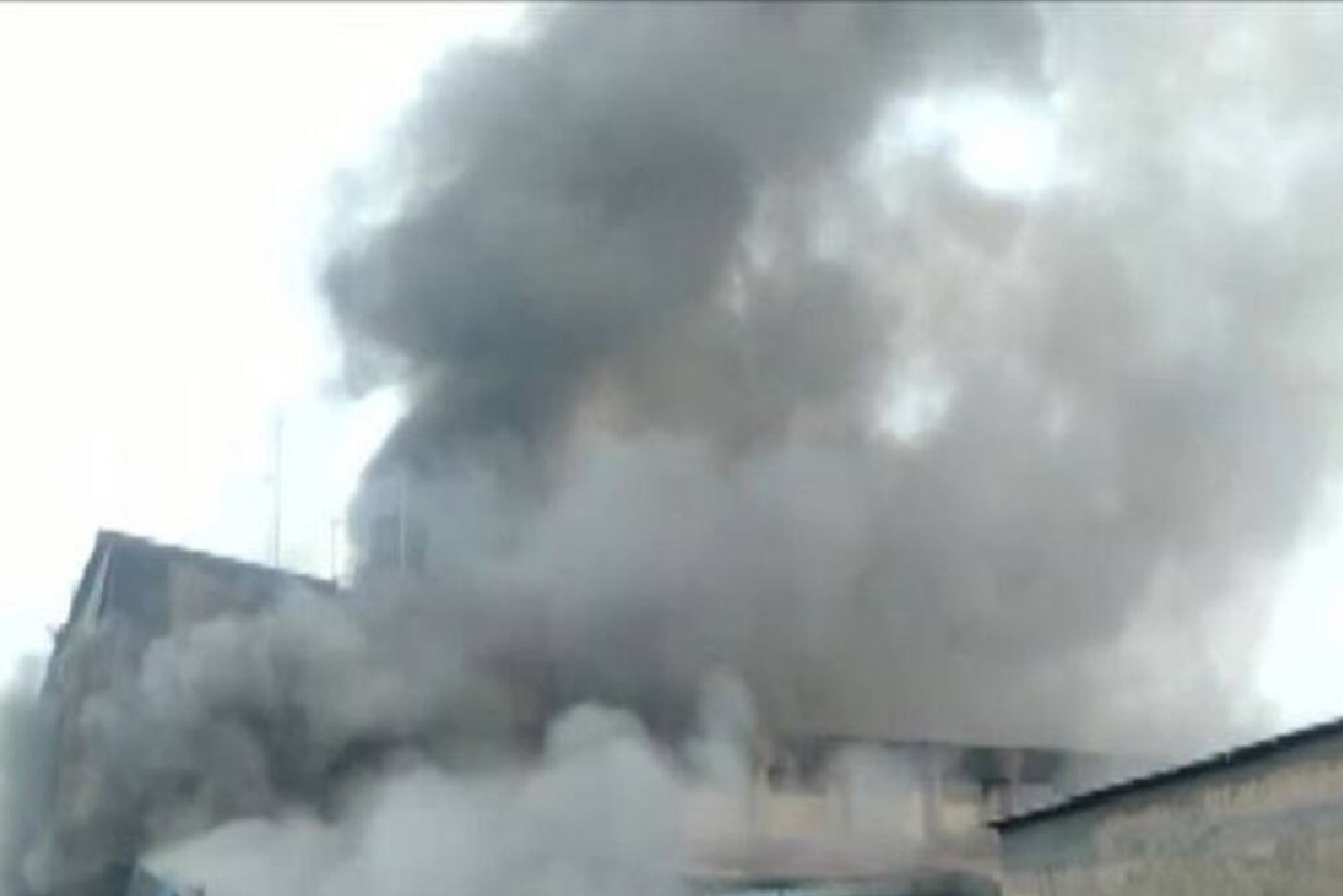 Fire Breaks Out in Textile Mill at Pandesara Industrial Area Surat