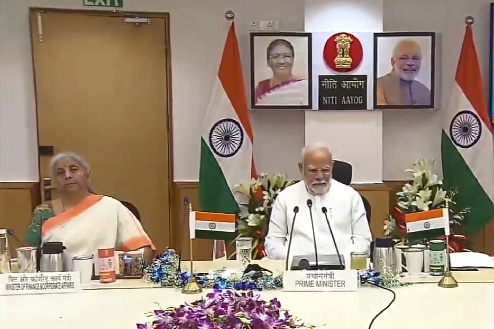 Prime Minister Narendra Modi Holds Pre Budget Meeting with Economists