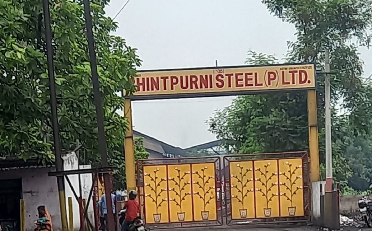 Furnace Blast in Hazaribagh Steel Factory Critically Injures Two Workers