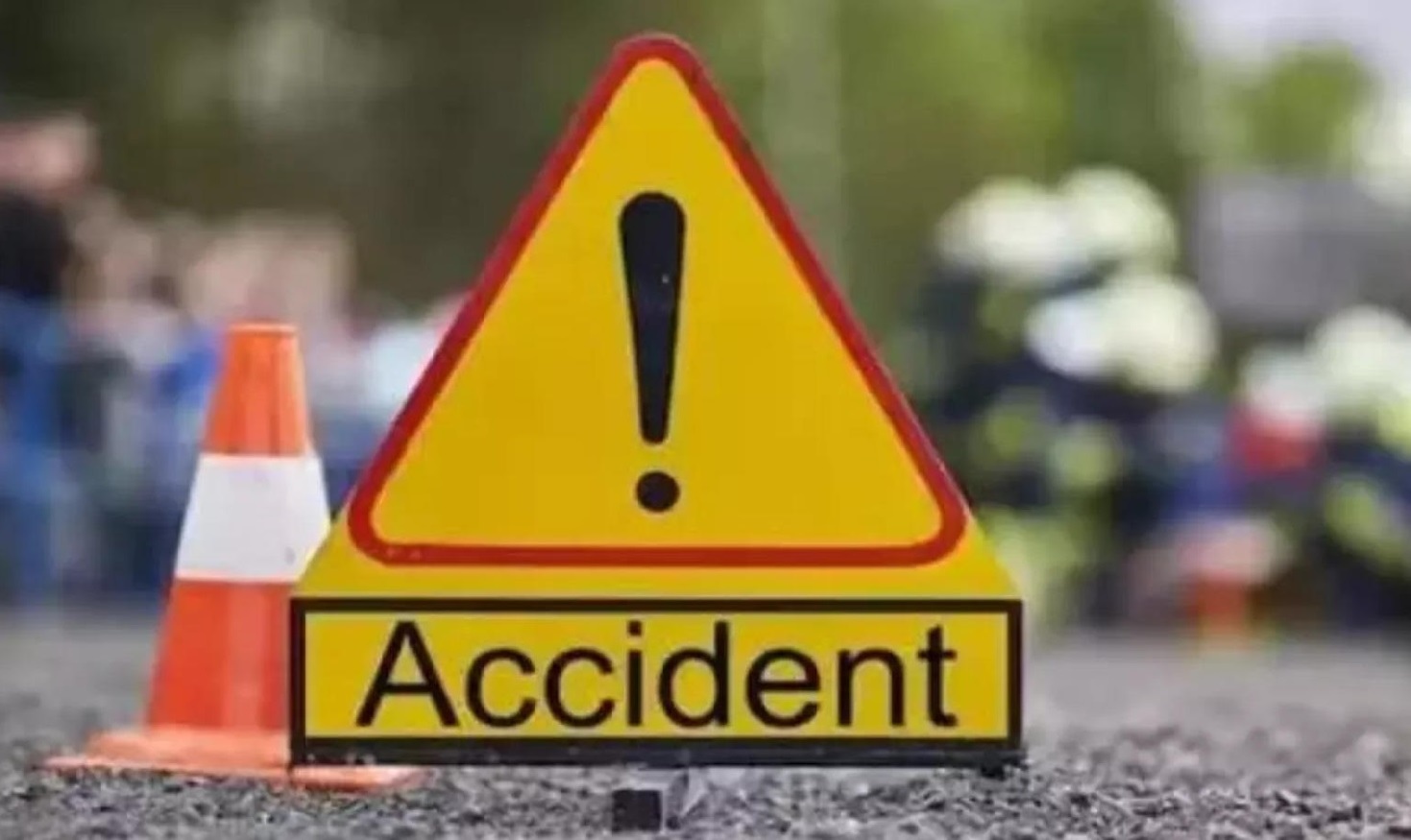Tragic Accident on Agra Lucknow Expressway 7 Killed in Collision