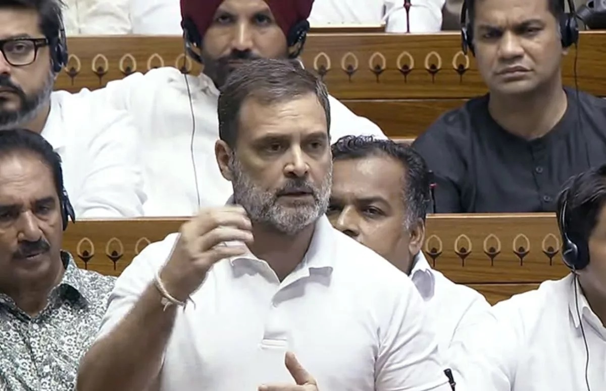 Rahul Gandhi Heads to Parliament Reception Area to Meet Student Delegation