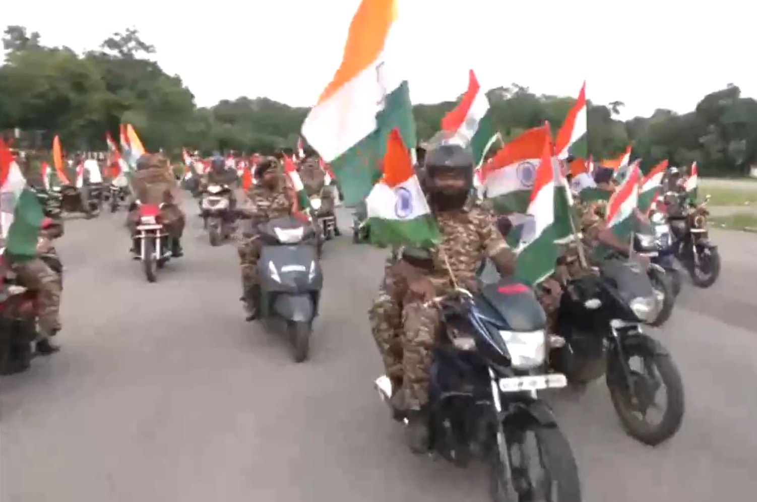 CRPF Organizes Har Ghar Tiranga Rally from Chandrayan Gutta to Charminar in Hyderabad