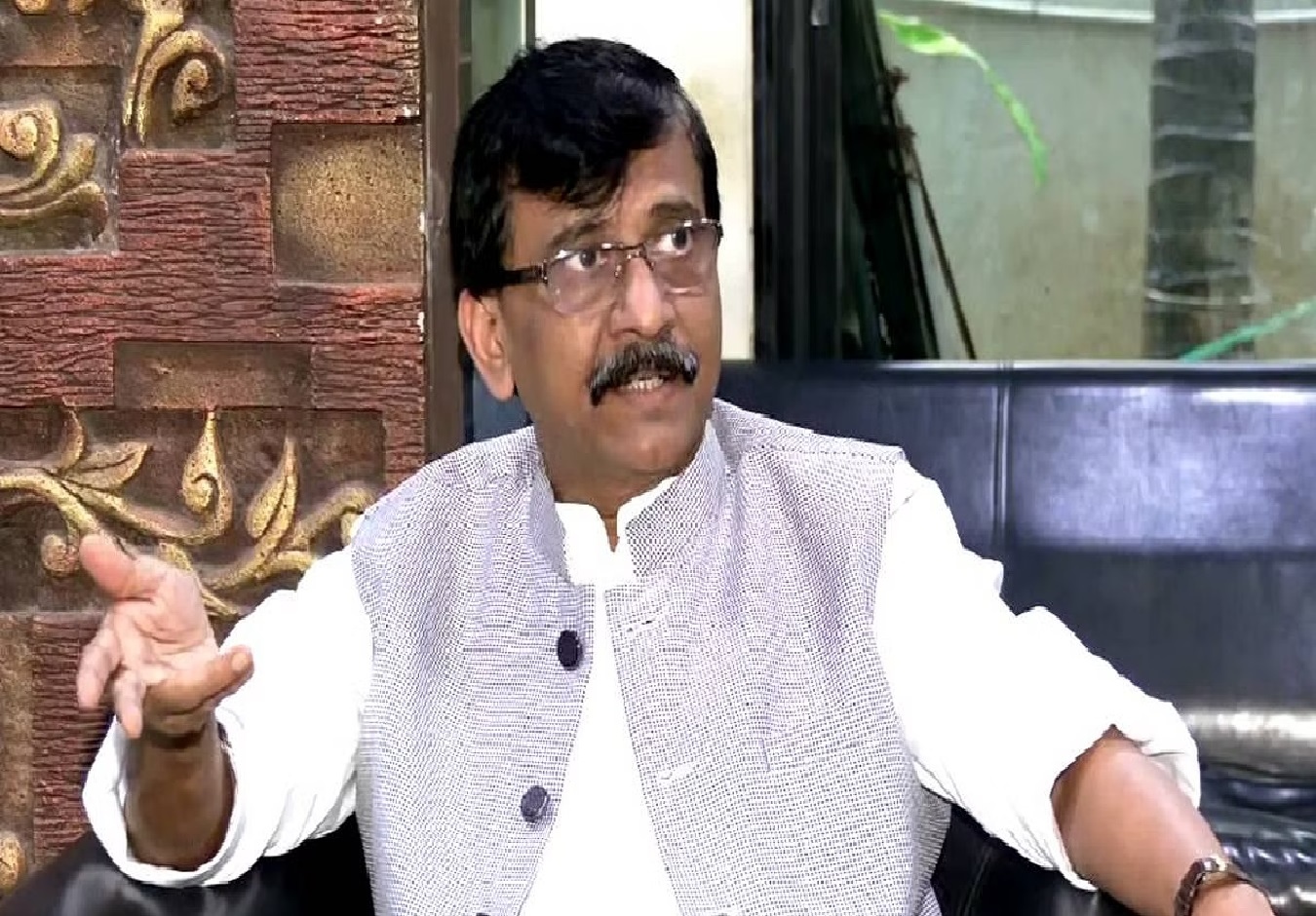 Sanjay Raut Criticizes Delay in Announcing Jharkhand and Maharashtra Assembly Elections
