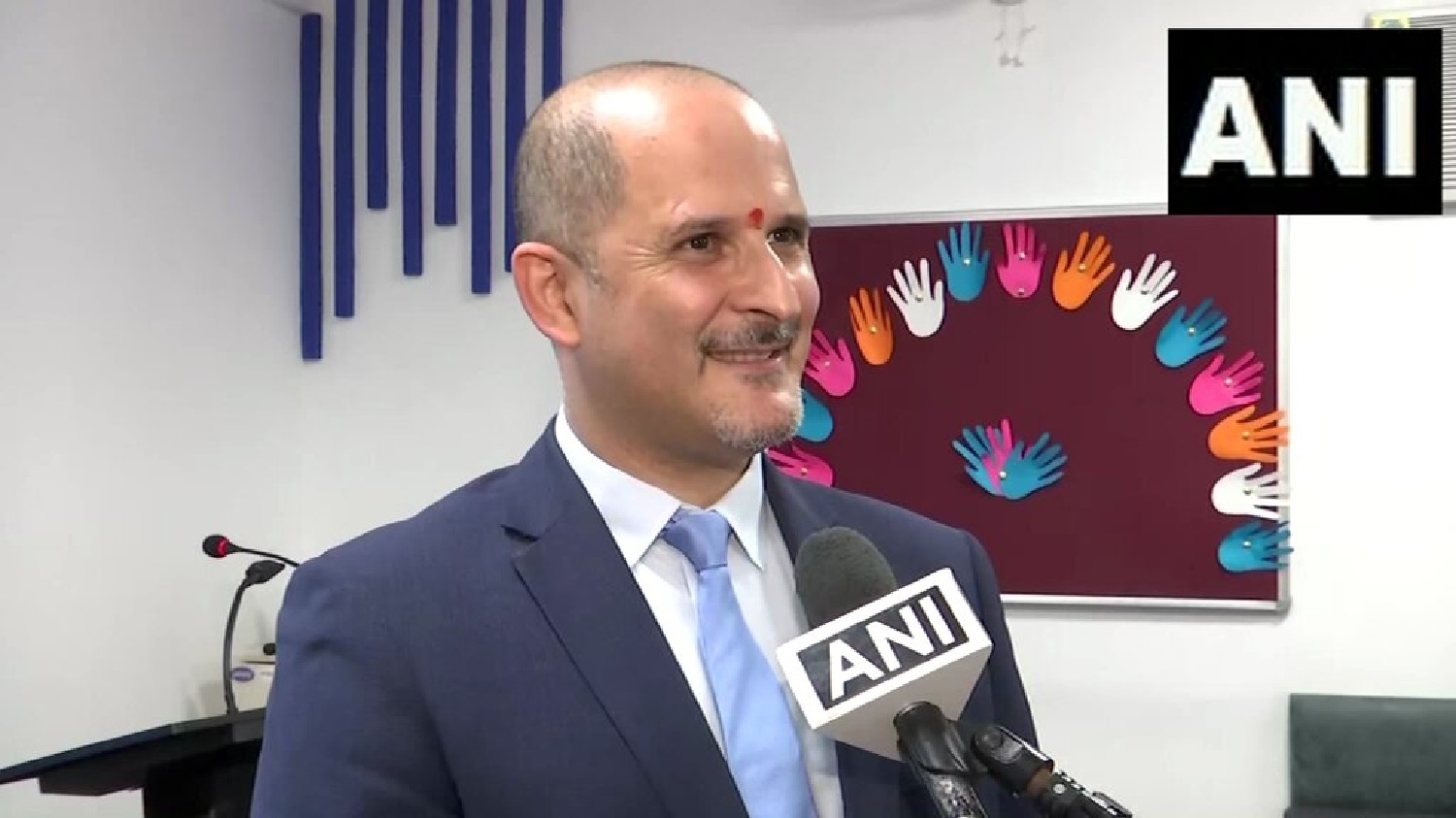 Israel Deputy Chief of Mission Discusses Role of Virtual Reality in Education and Medicine