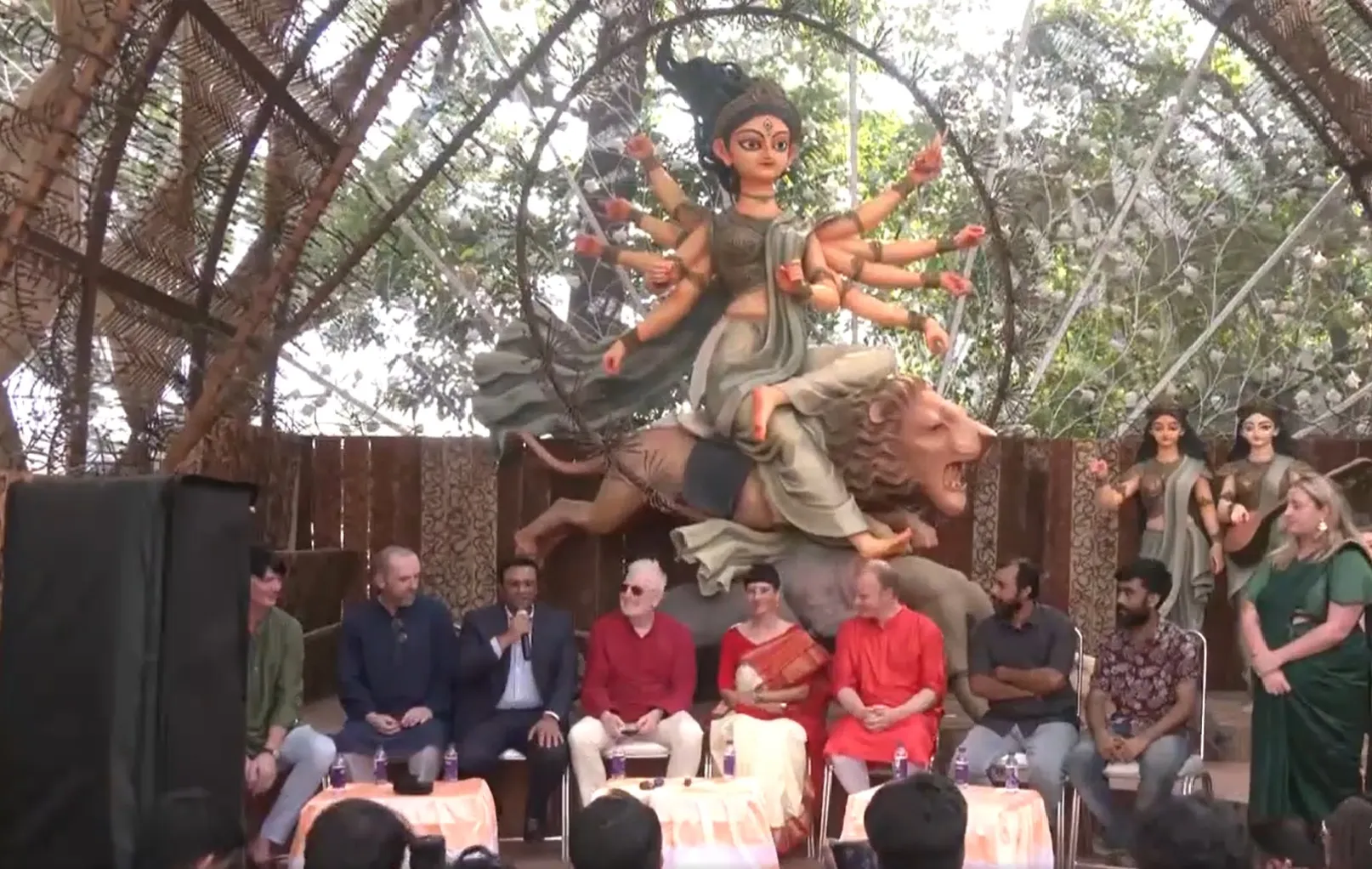 West Bengal&rsquo;s Durga Puja Pandal Showcases Indian and Irish Artistic Collaboration