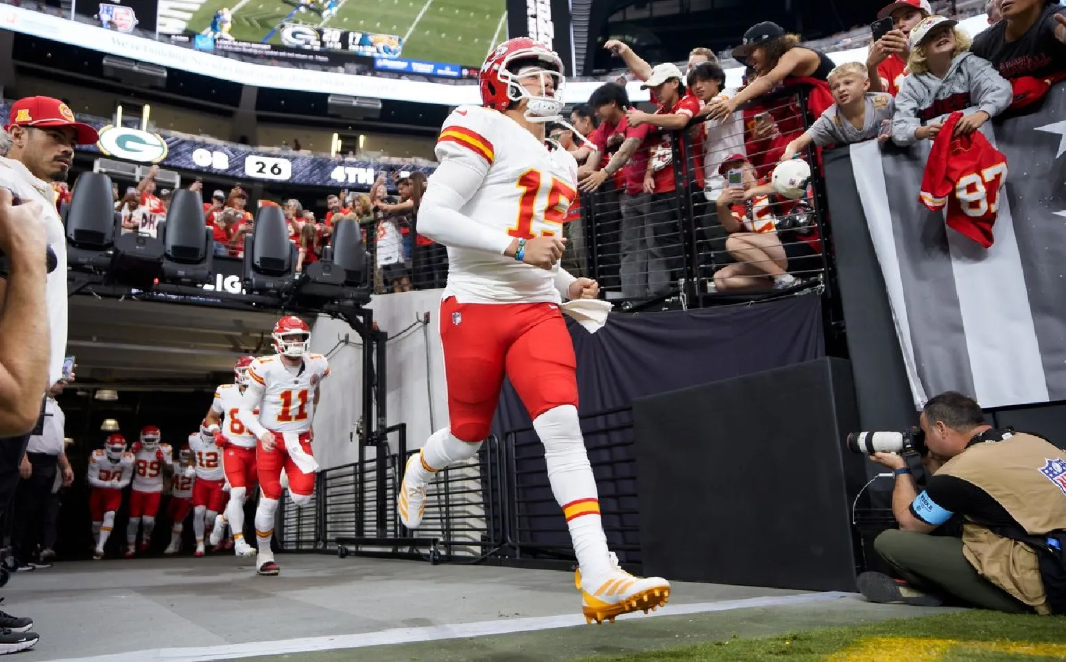 Chiefs vs Buccaneers How to Watch Monday Night Football Week 9