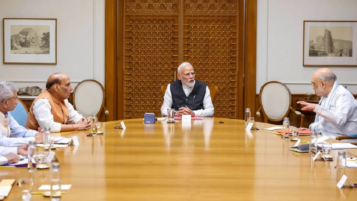 India Suspends Indus Waters Treaty and Expels Pakistani Nationals Following Pahalgam Terror Attack