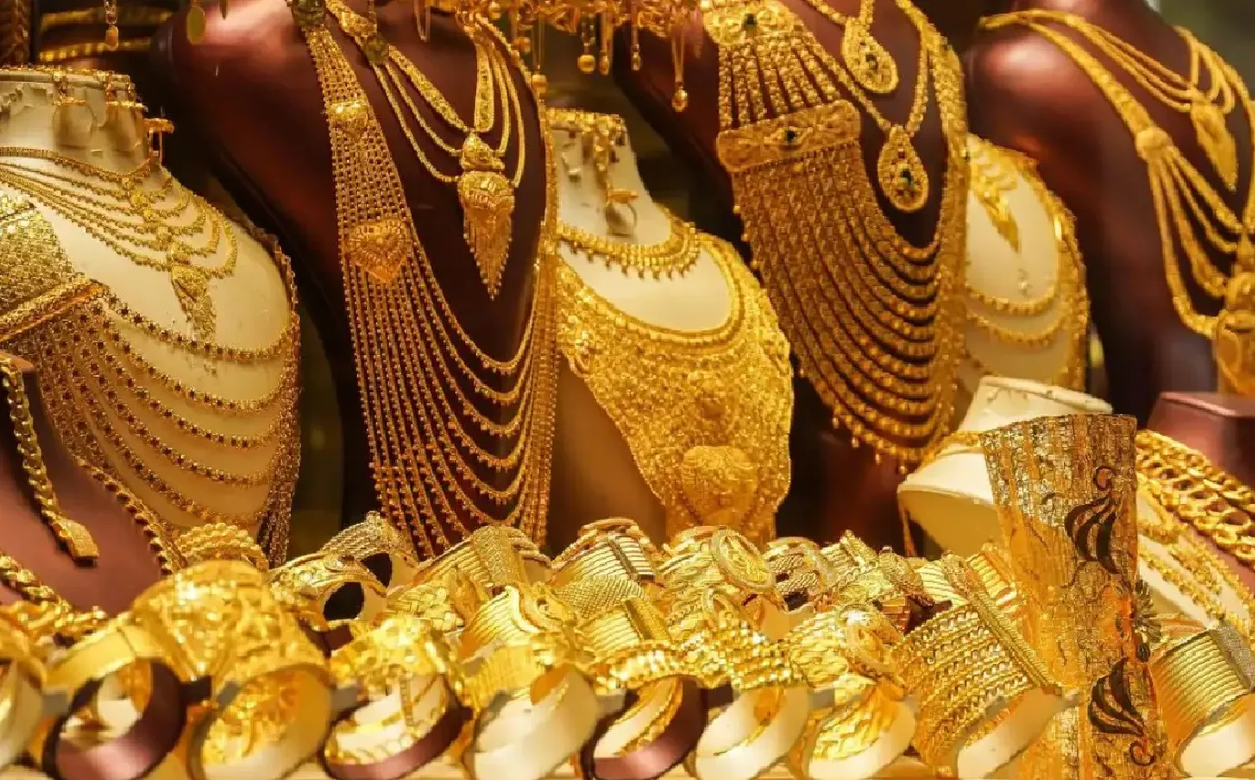 Akshaya Tritiya 2025 Top Jewellery Brands Unveil Attractive Gold Offers