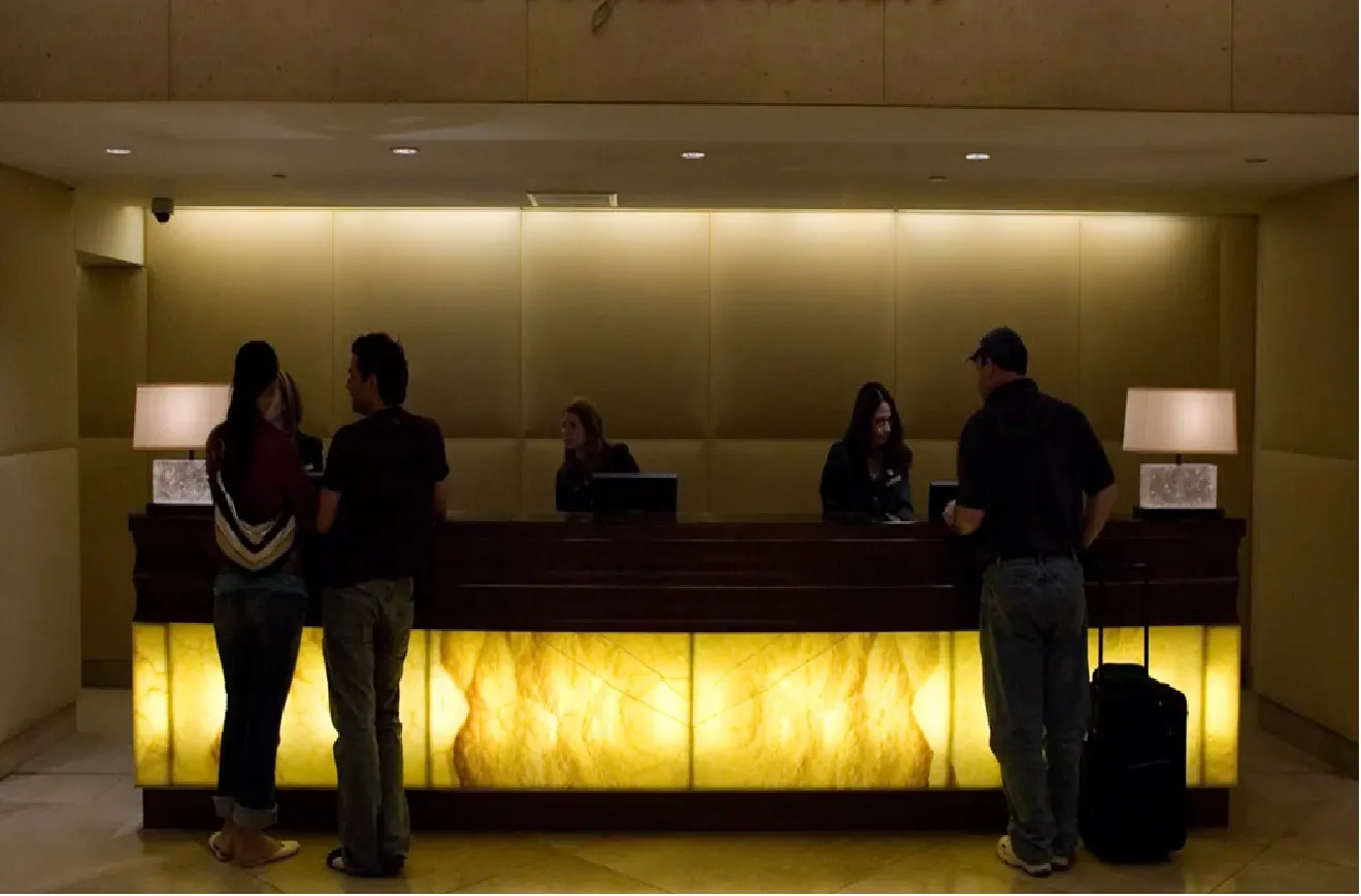 Los Angeles Sets New National Standard Tourism Workers Minimum Wage to Reach USD 30 by 2028
