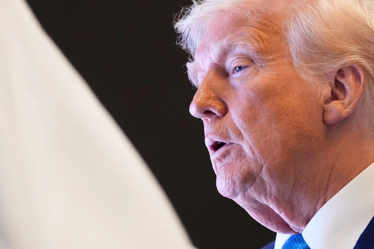 Donald Trump Se says  Sharming  by cancer suffering joe biden