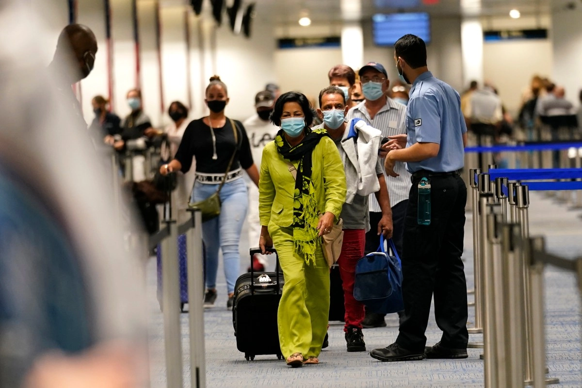 Block of USA to receive citizens of 12 countries enters vigor