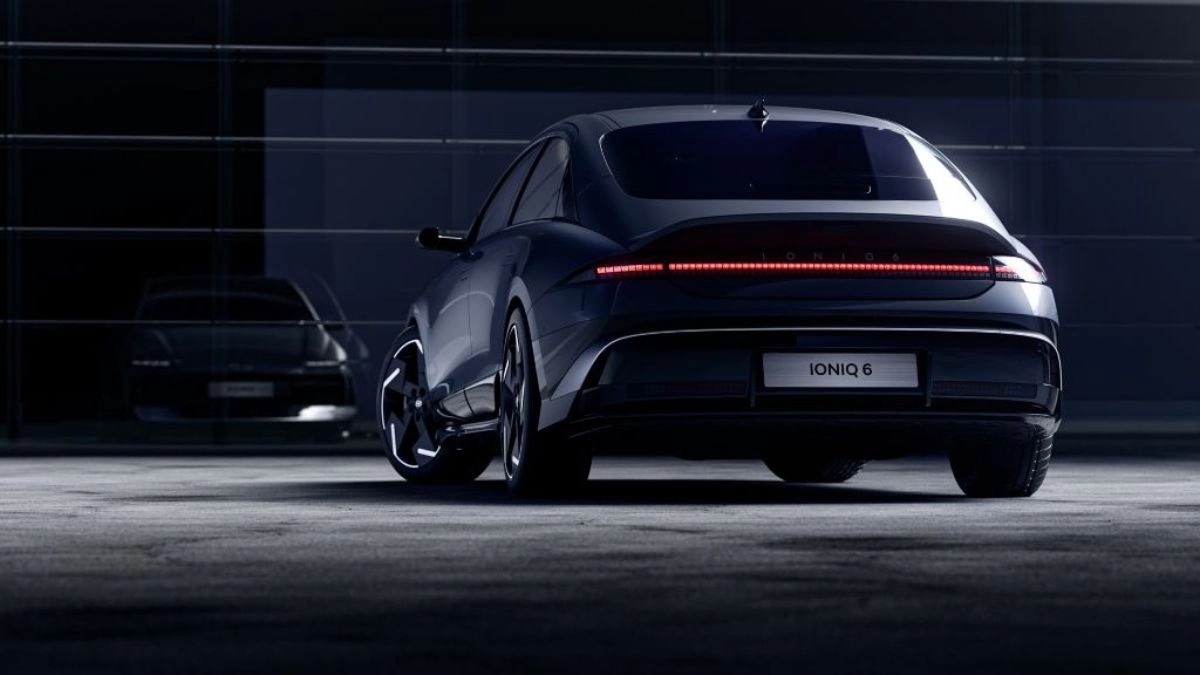 Hyundai premieres the new ioniq6 n an electric end