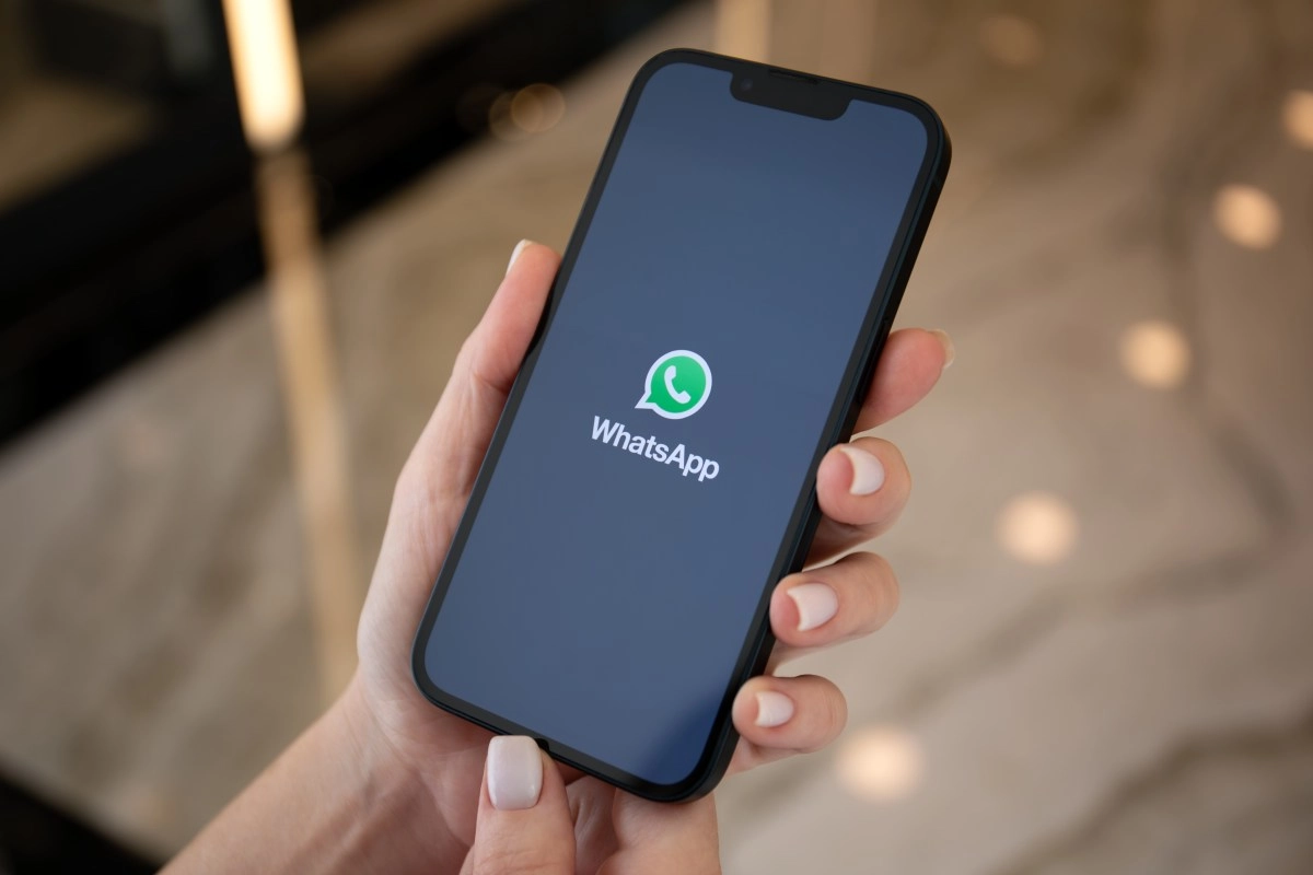 So you can eliminate the cache in tu whatsapp to release memory in your phone