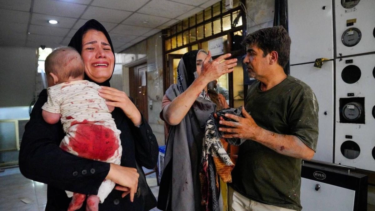 Israel E Iran Rick their attacks while numerous people flee or are evacuated