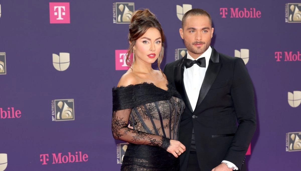 Claudia Martn Y Carlos Said Se Casan By the Civil after falling in love in novel