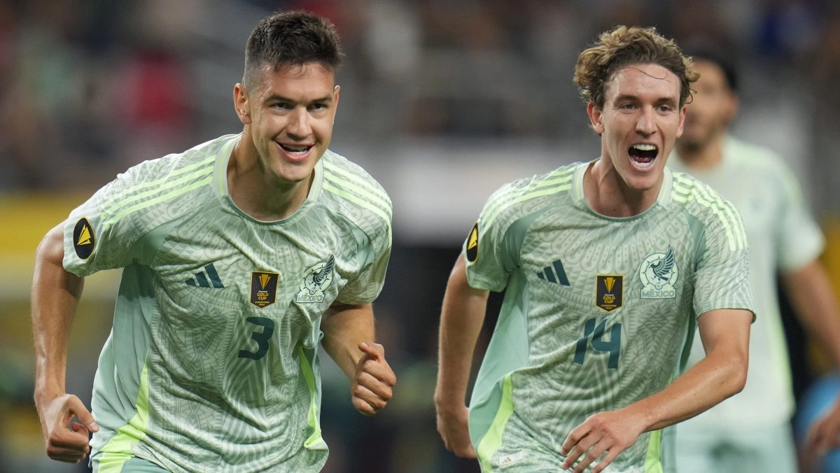 Csar Montes stands out the collective because in Mexico no there is  Messi 