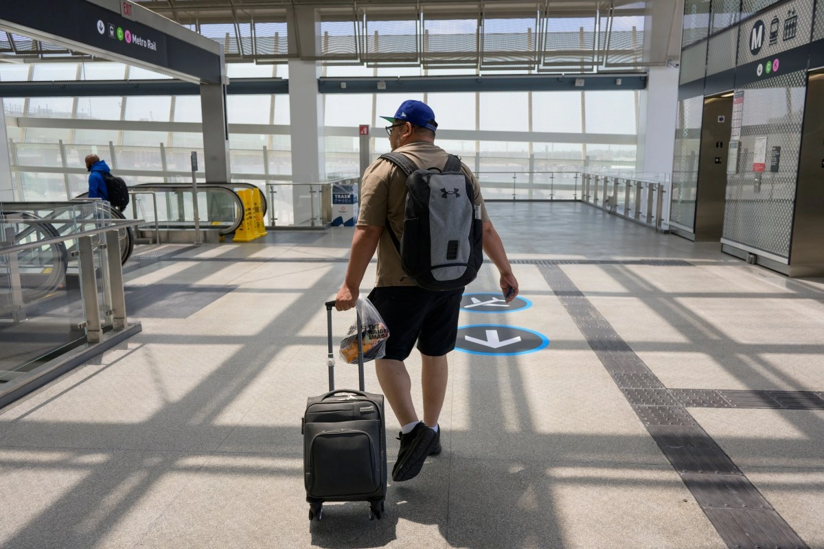 New Center of Transit in lax se prepare to receive tourists