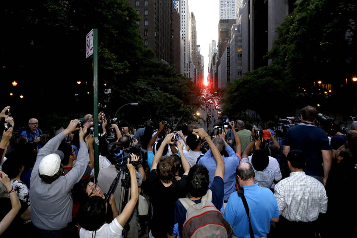 They capture ball fire in the sky of several cities American
