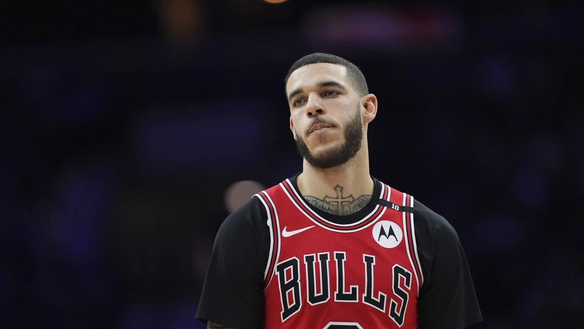 Ex Laker Lonzo Ball traspasado a Cleveland Cavaliers