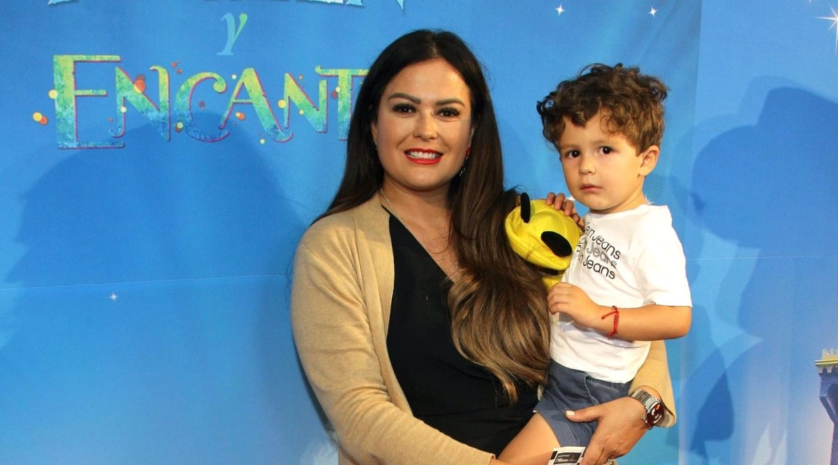 Born second son of Mariana Echeverra exhabitant of  the house of the famous Mexico 